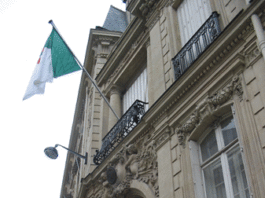 La saisie des comptes bancaires du consulat d’Algérie en France, une impasse juridique