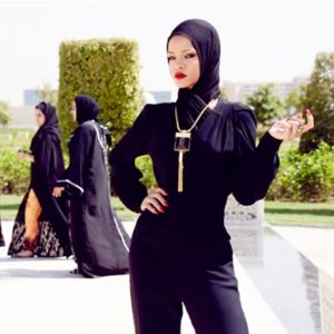 rihanna-mosquée-cheikh-zayed-Dubai