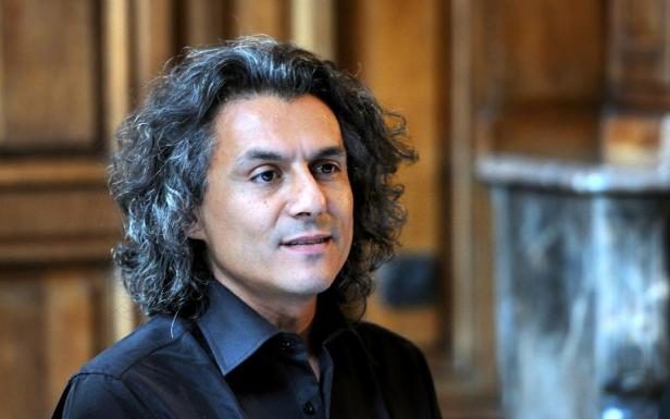 Rachid Nekkaz, accuse : le véhicule contenant les parrainages volé